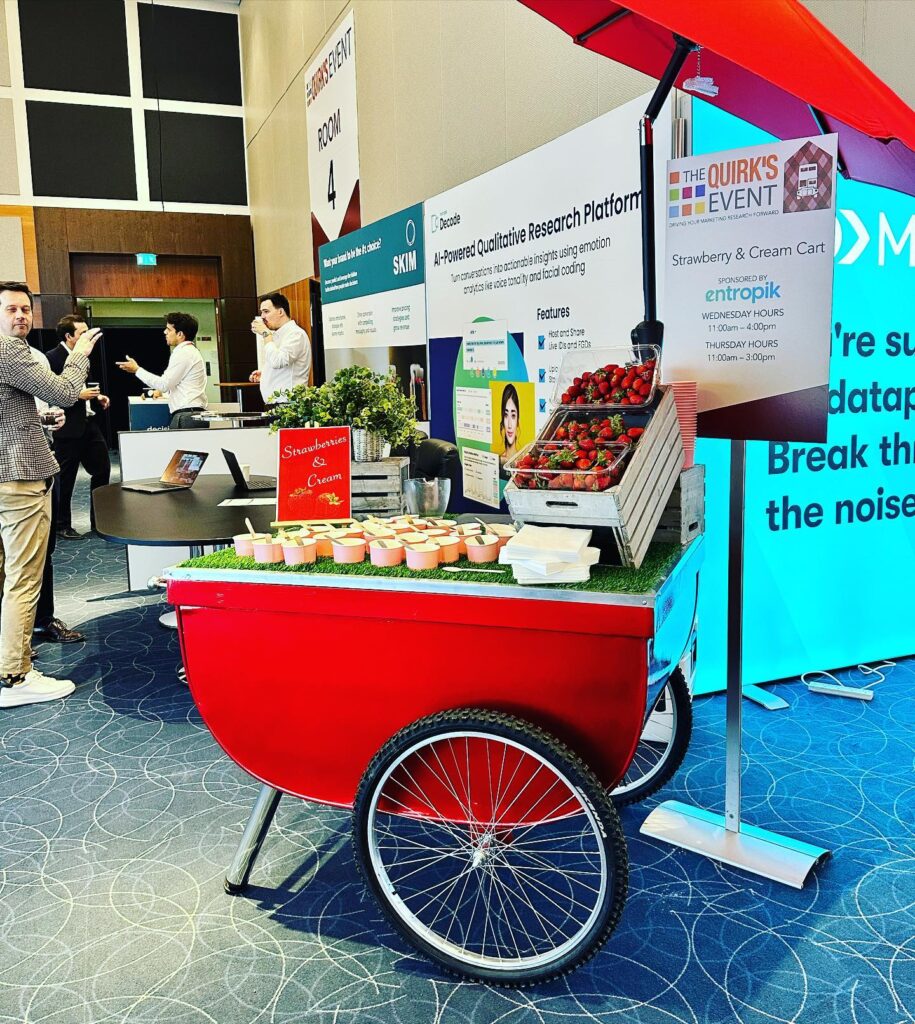 Candy Apple Red Tub Cart